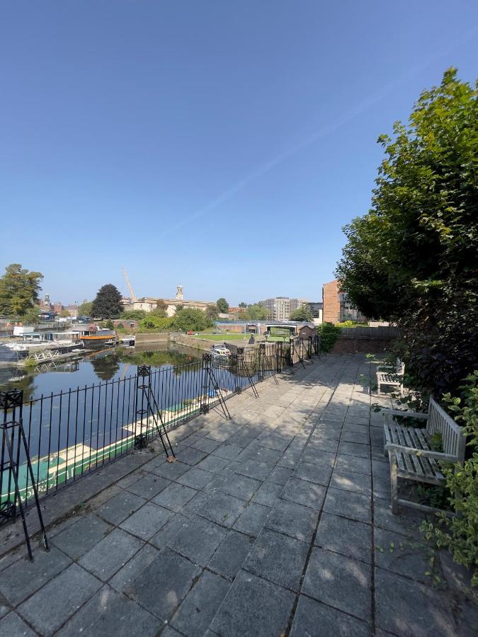 Holiday home 5 Lockside *free Private Parking* *city Centre*